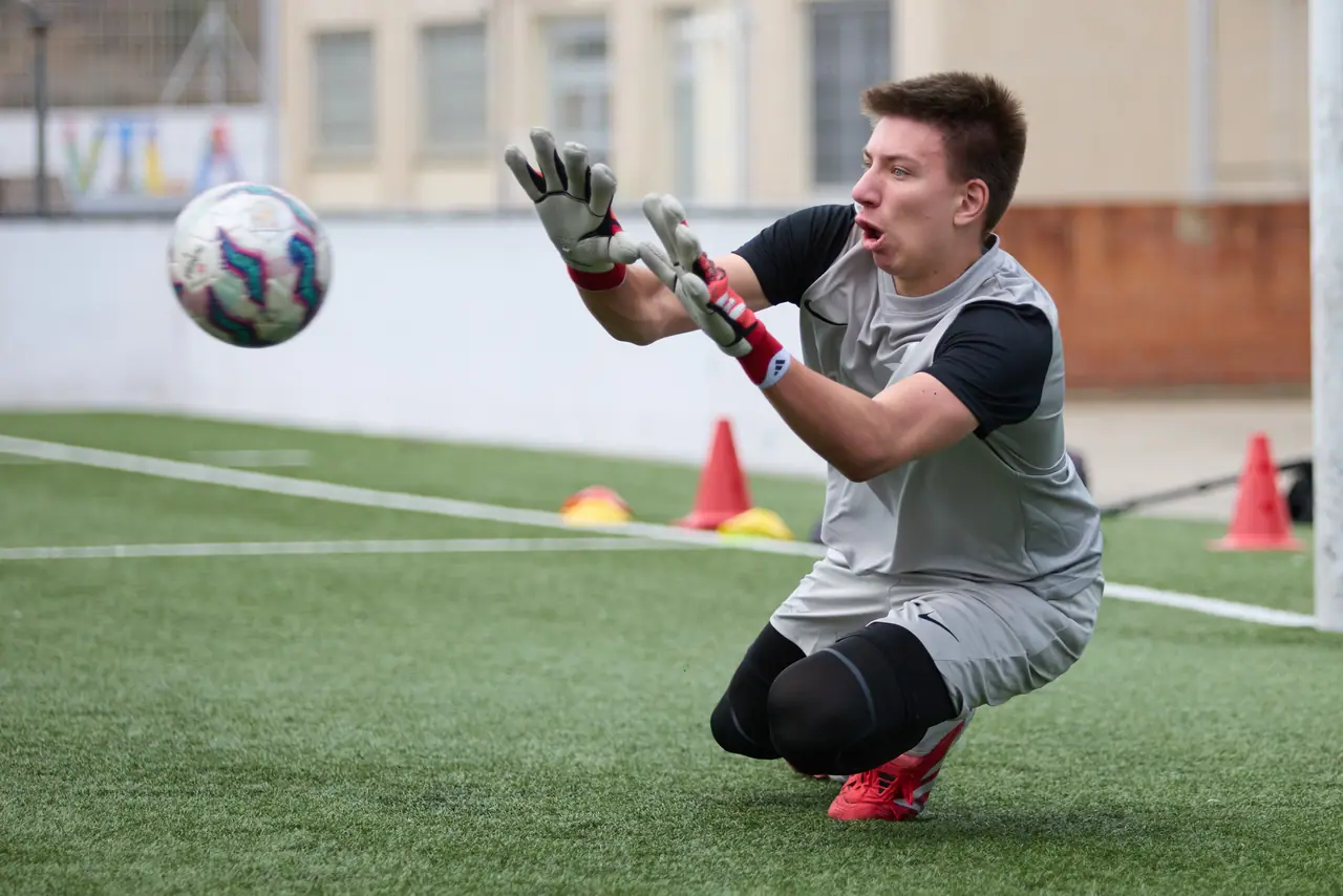 Goalkeeper diving save